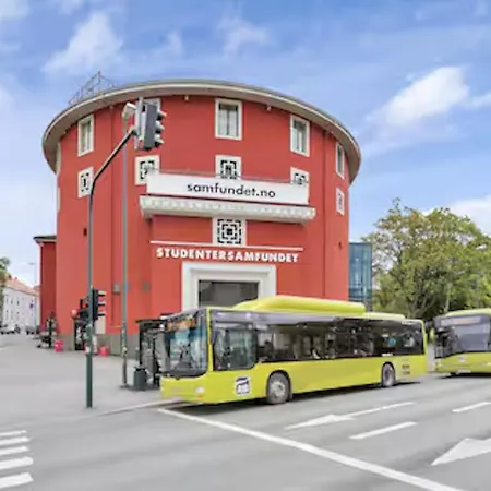 Du Vil Elske A Bo Her! Et Lite, Men Koselig Sted Med Perfekt Beliggenhet! *