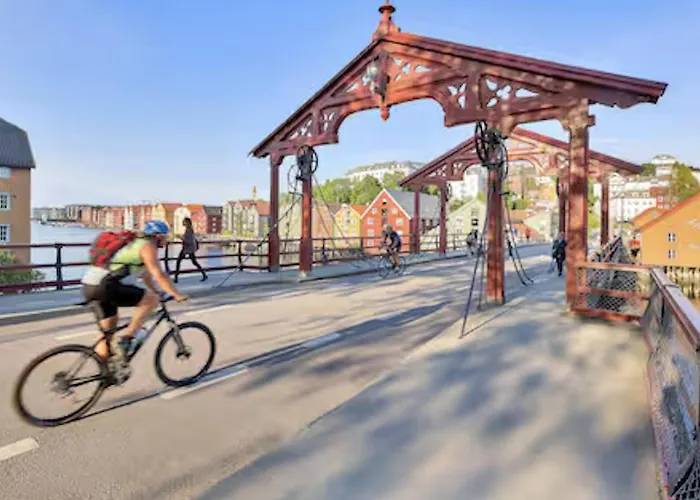 Du Vil Elske A Bo Her! Et Lite, Men Koselig Sted Med Perfekt Beliggenhet!