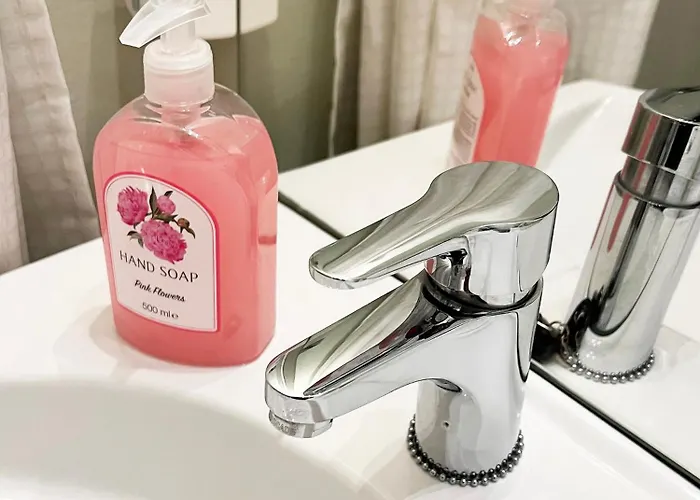 Du Vil Elske A Bo Her! Et Lite, Men Koselig Sted Med Perfekt Beliggenhet! * Trondheim